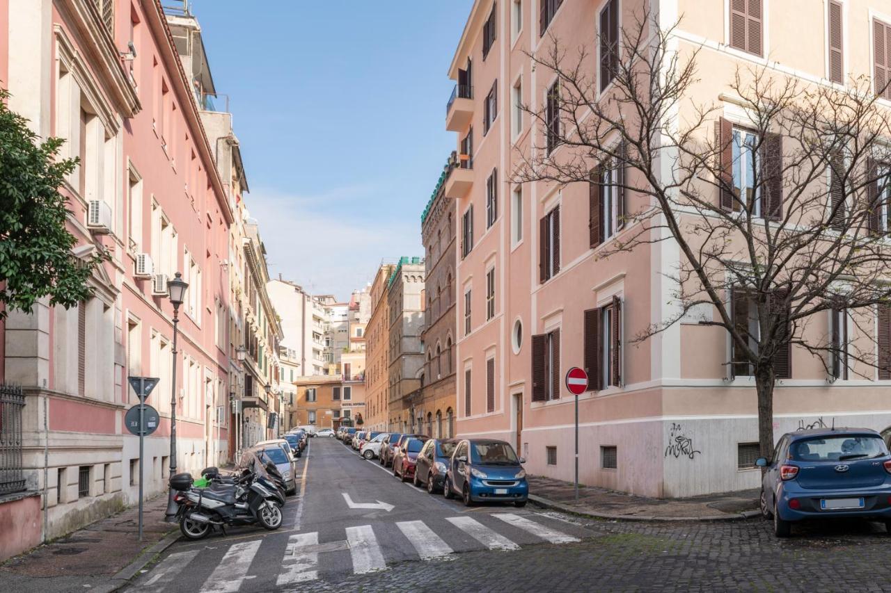 White Flat Cross Appartement Rome Buitenkant foto